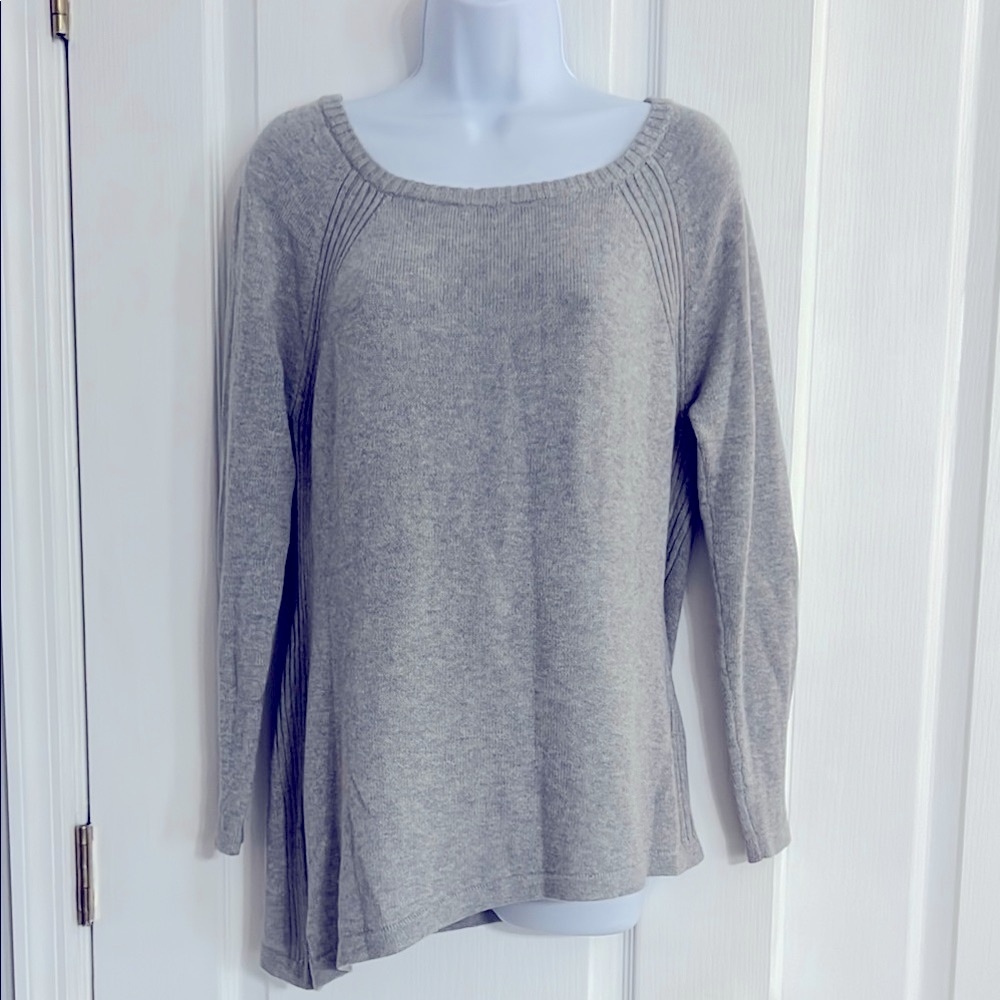 White House Black Market Light Gray Knit sweater